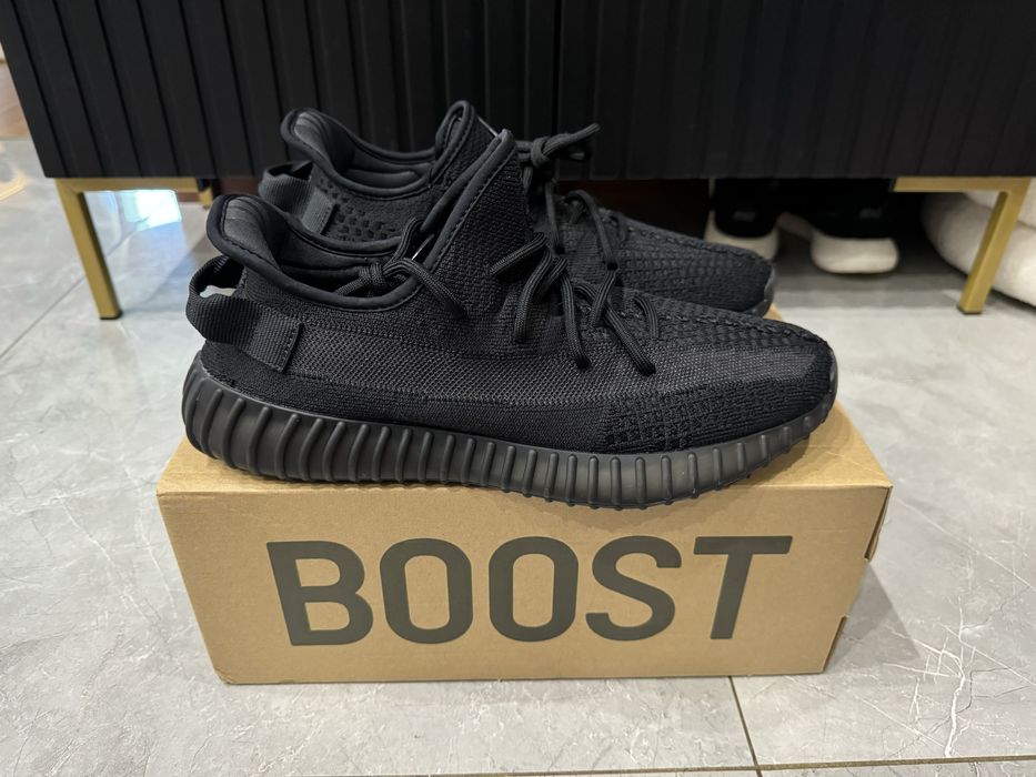 Idealne Adidas Yeezy 350 onyx 45 1/3