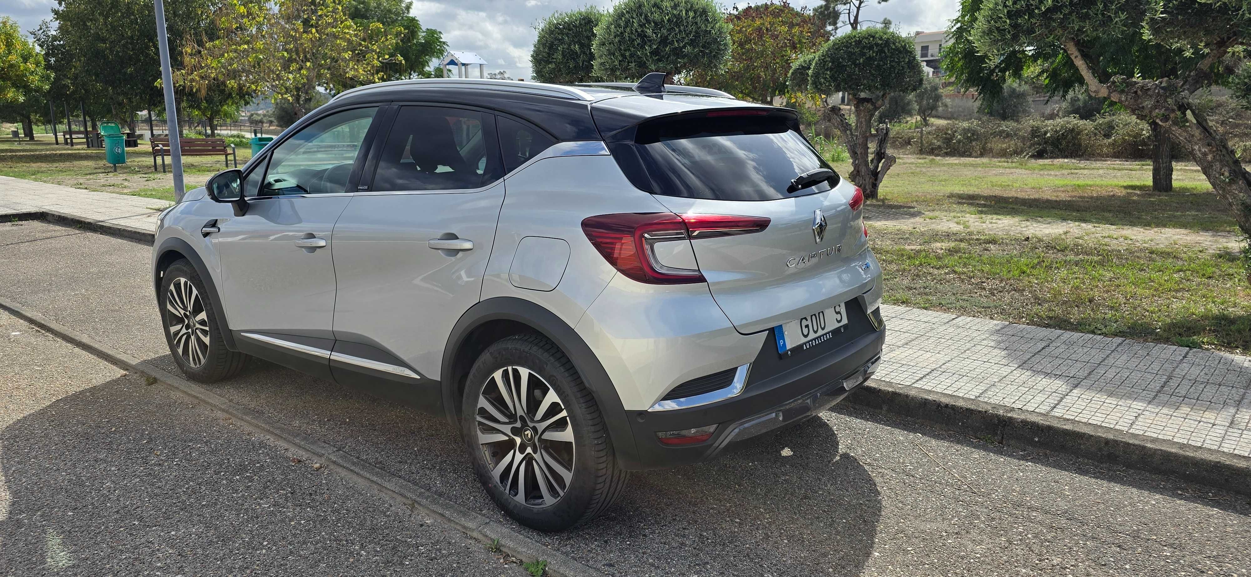 Renault  Captur Versão – Initial Paris E-TECH HÍBRIDO PLUG –IN 160