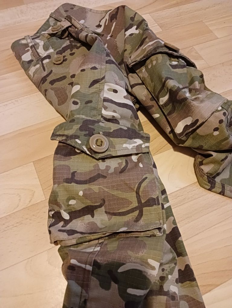 Spodnie wojskowe w kamuflażu BTP MC