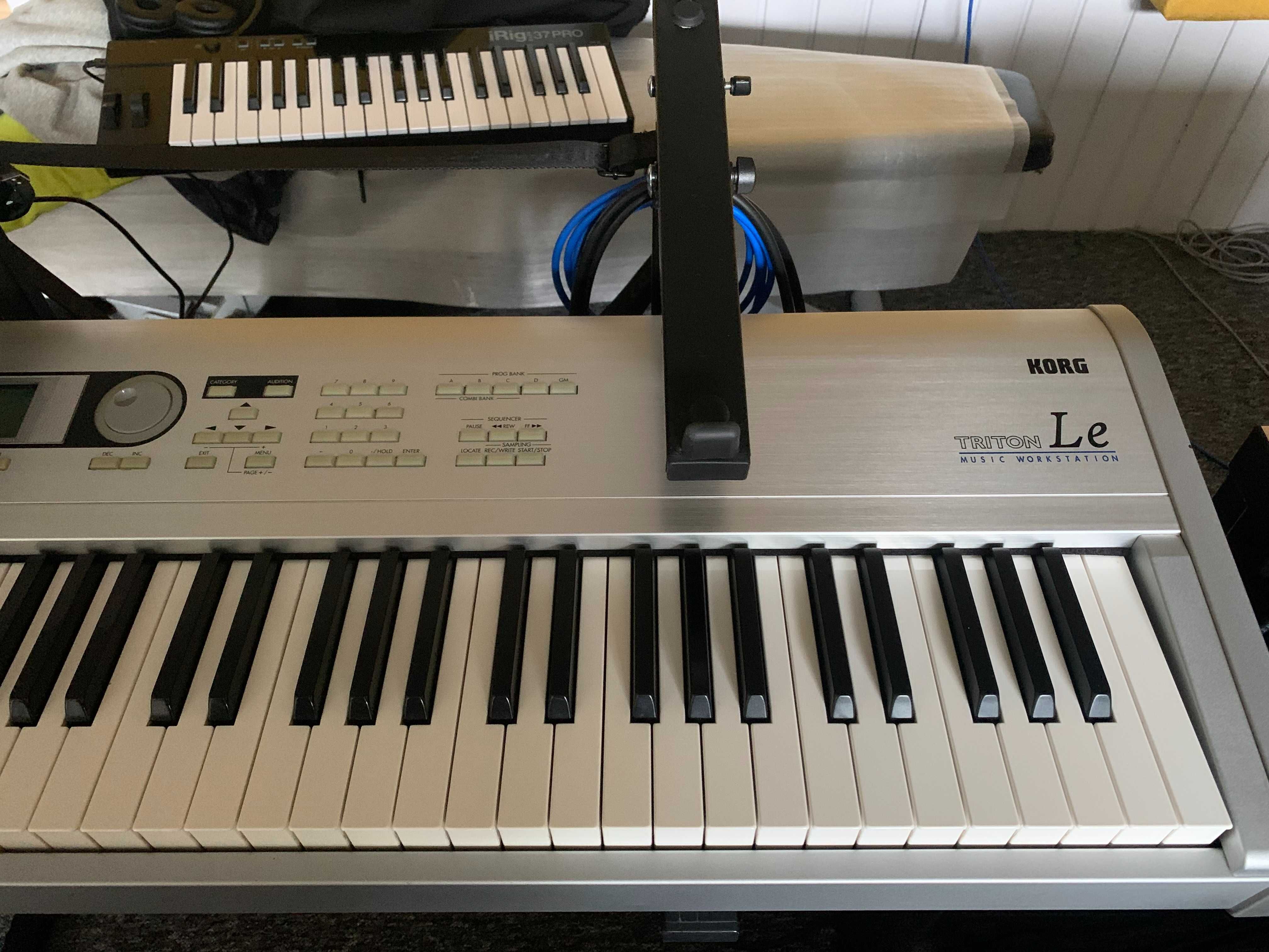 Korg Triton Le (Używany)