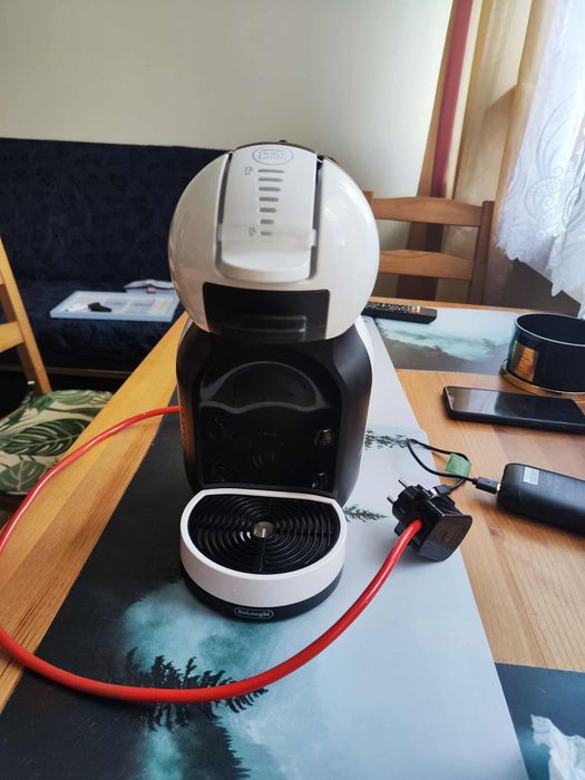 Ekspres na kapsułki Nescafe Dolce Gusto