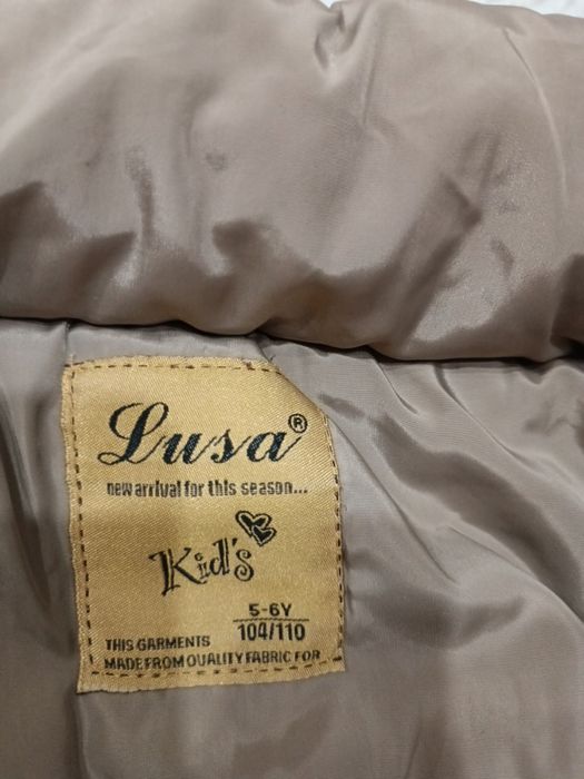 Жилетка синтепонова на дівчинку