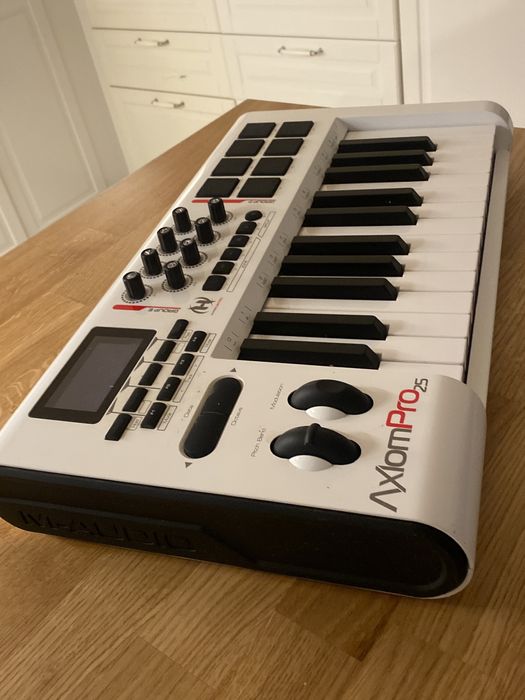Midi klawiatura/interfejs Axiom PRO 25 M-Audio