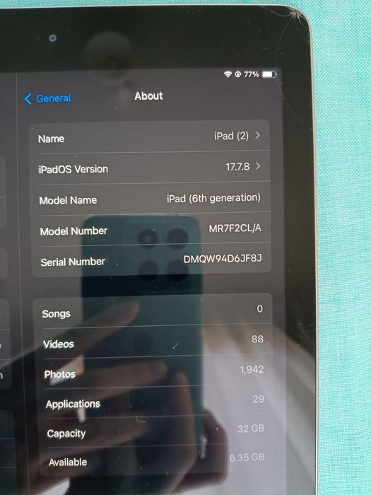 iPad (6.ª Geração) - 32GB Cinza