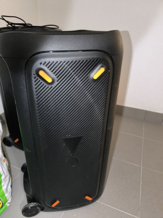 Aluguer Colunas Som JBL 310