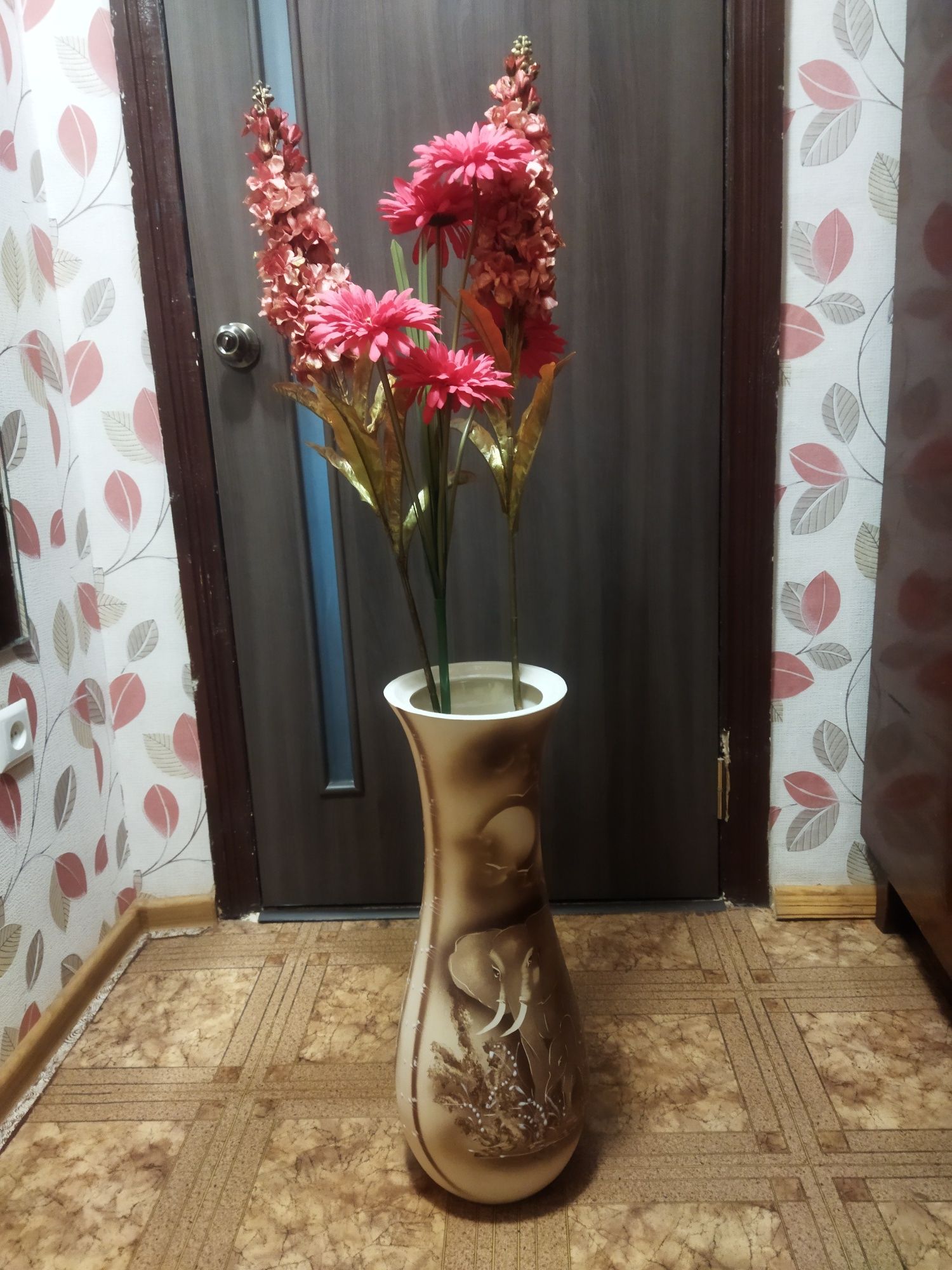 Цветы искусственные в напольную вазу