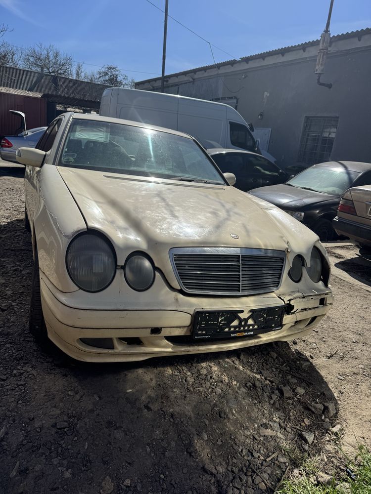 В разборе Merсedes Benz Мерседес