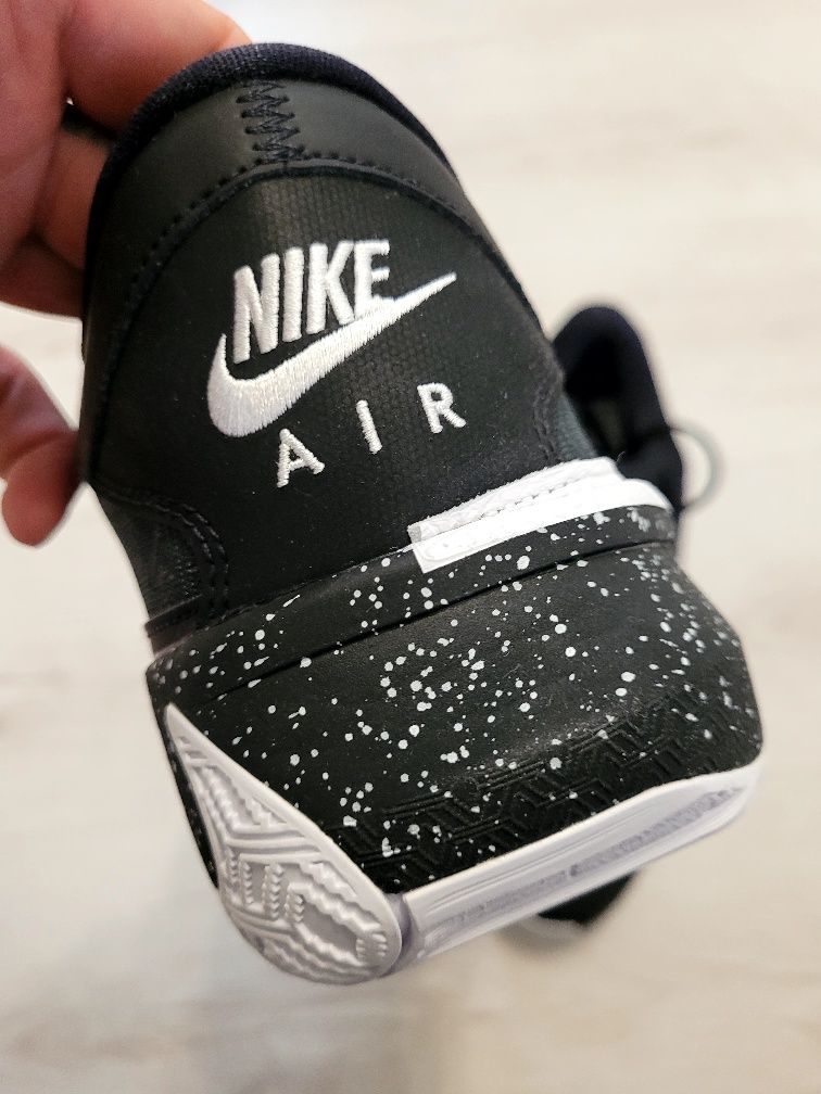 Кроссовки NIKE FREAK 5 нові original