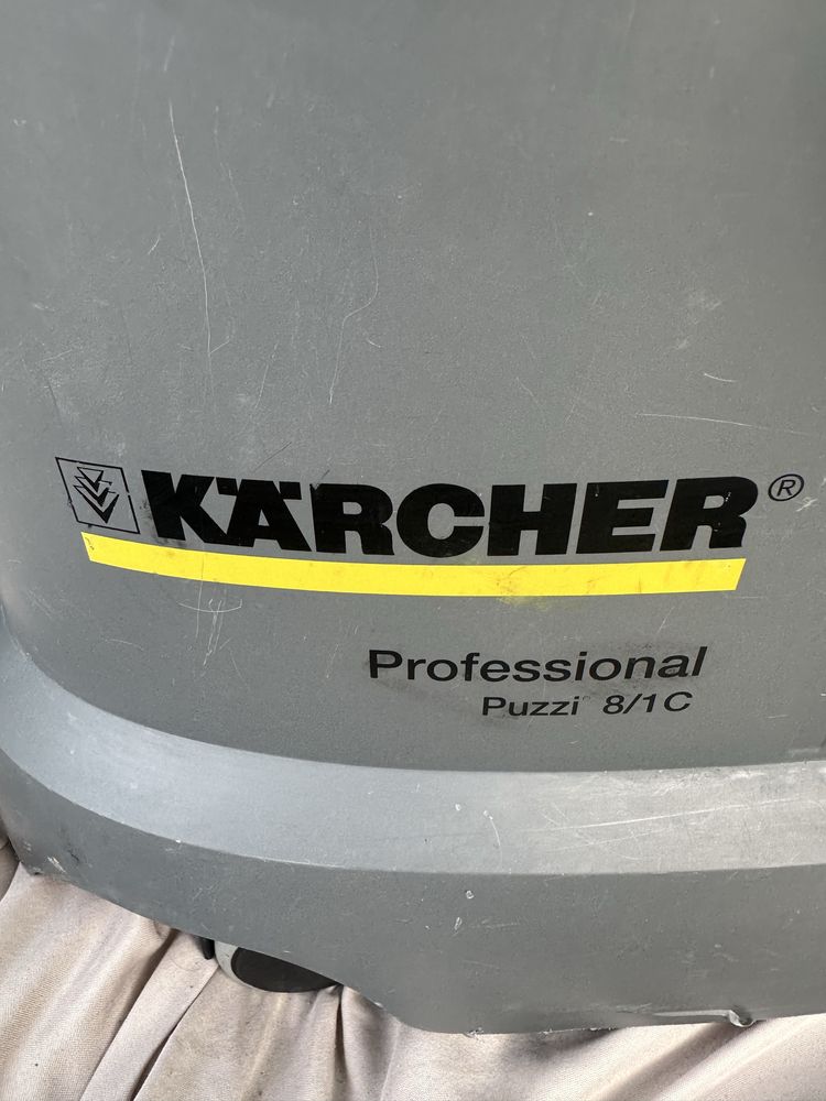 Пилесос для хімчистки Karcher puzzi 8/10