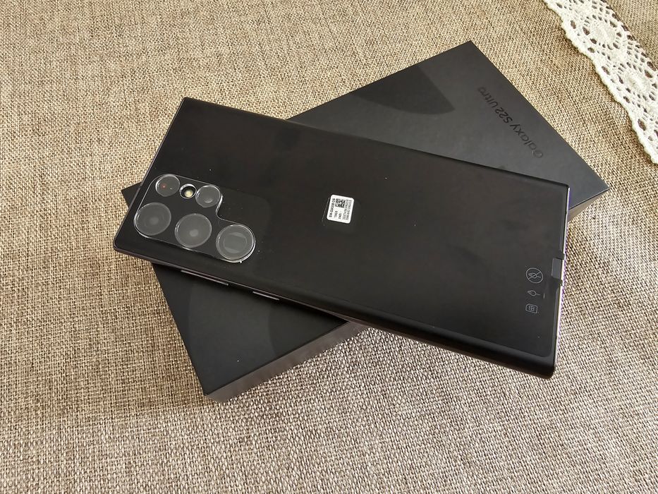 Super stan Samsung Galaxy s22 ultra czarny jak nowy