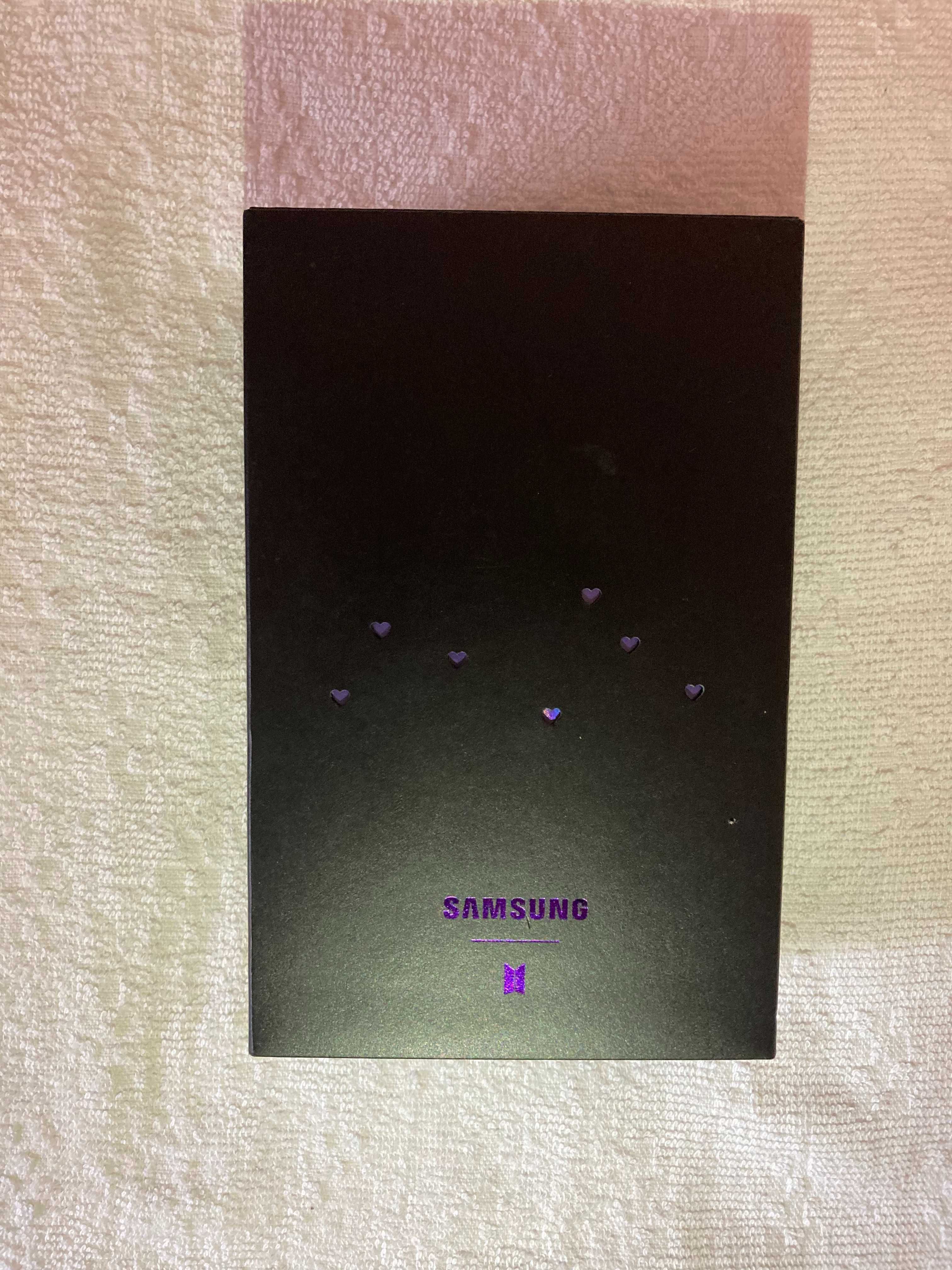 Galaxy Buds+ oficiais do BTS completo