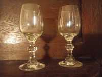 Kieliszki do wina ze szlifowanego szkła