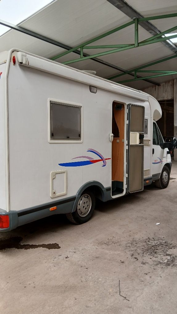 Autocaravana com ar condicionado de habitáculo (novo))