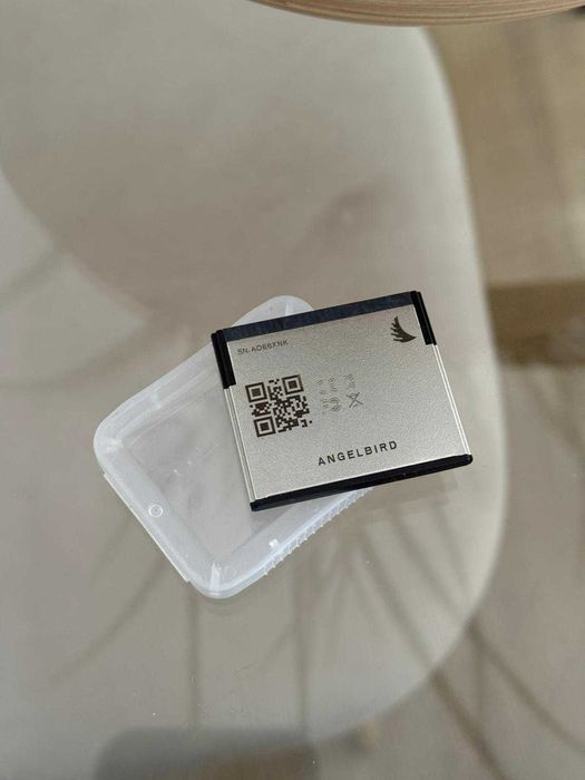 Cfast 2.0 Angelbird 256Gb como novo