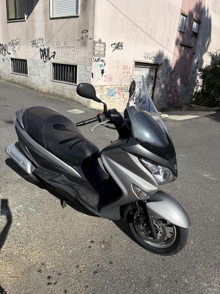 Suzuki Burgman 125