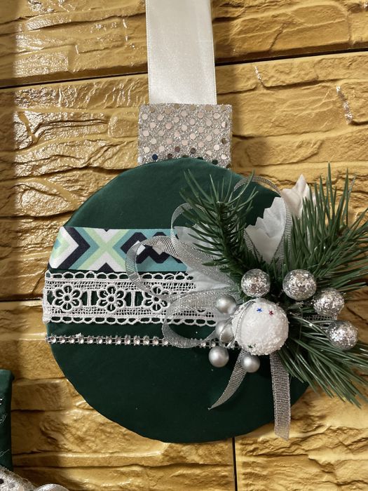 Новорічні прикраси