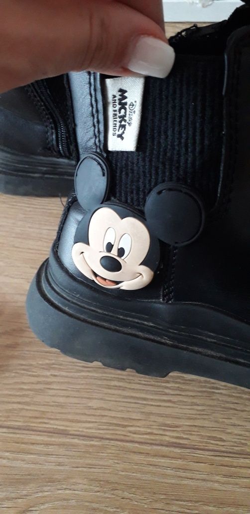 Bota Preta Menina Zara Mickey