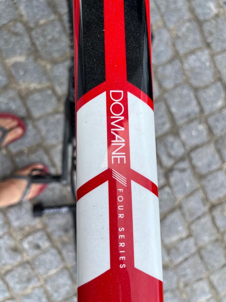 Bicicleta - Trek Domane