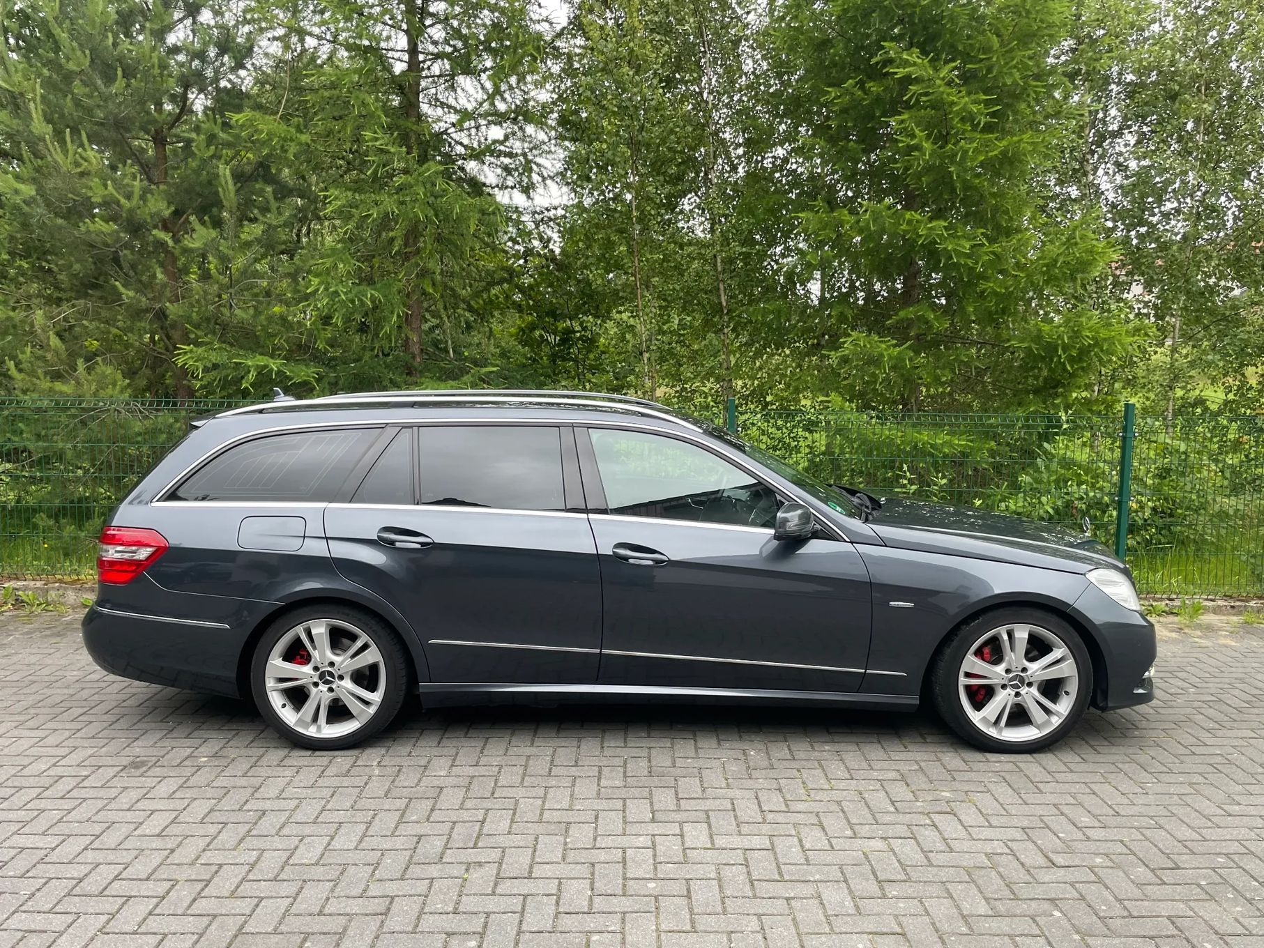 Mercedes-Benz Klasa E MERCEDES W212 E300 3,0D Avantgarde BlueEfficiency 2011 z Niemiec, Hak