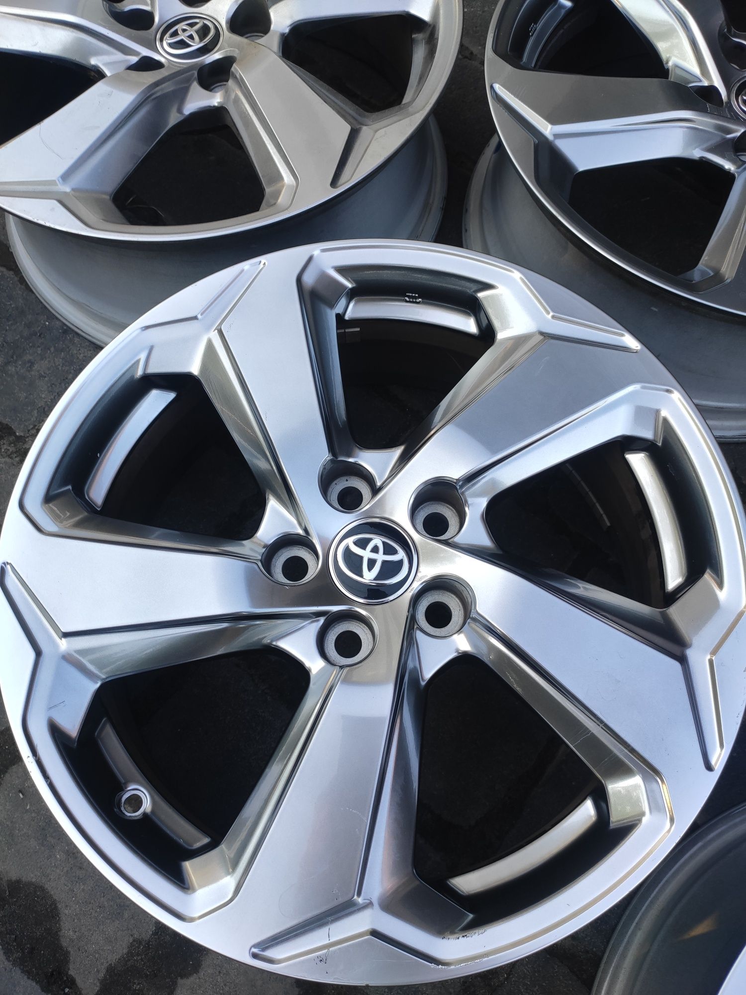 Диски 18 5*114,3 toyota rav4 platinum, hybrid, lexus, поштучно