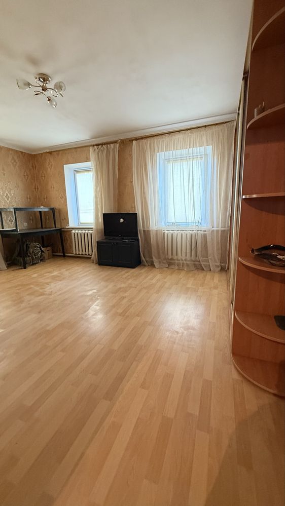 Продам будинок у Таромському з ремонтом, район АТБ