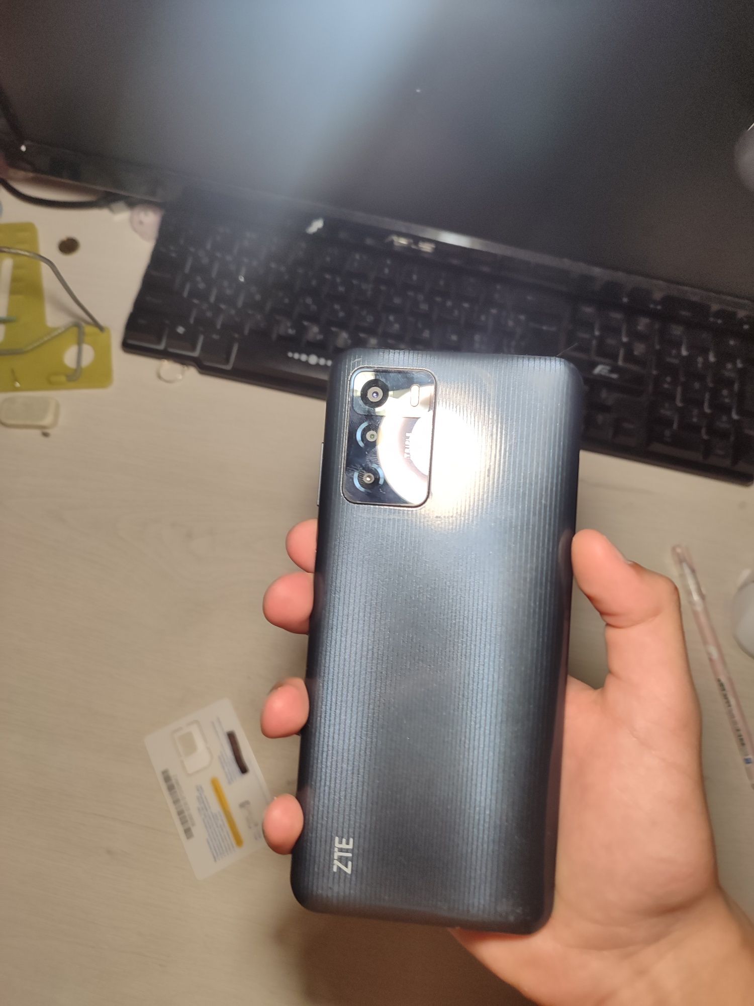 Продам телефон zte a72