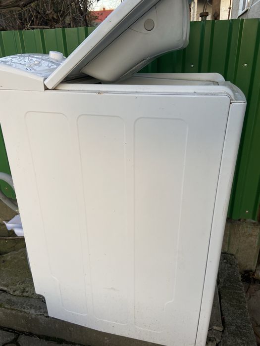 Пральна машинка автомат