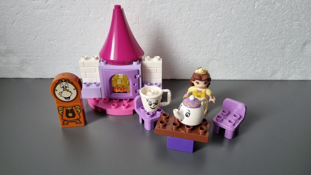 Lego duplo 10877 Herbatka U Belli zegar dzbanek kominek