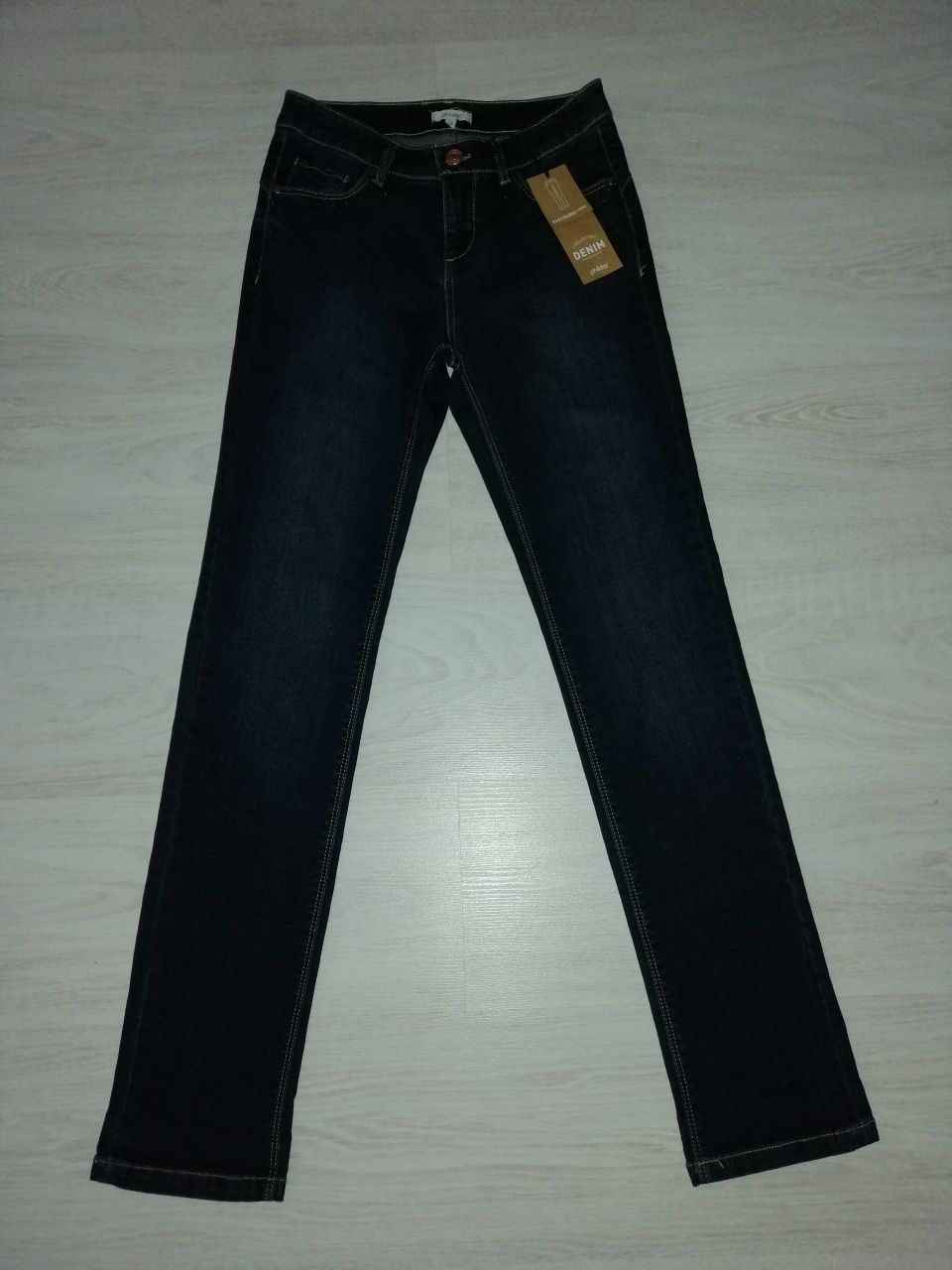 Nowe jeansy. Rozmiar 36