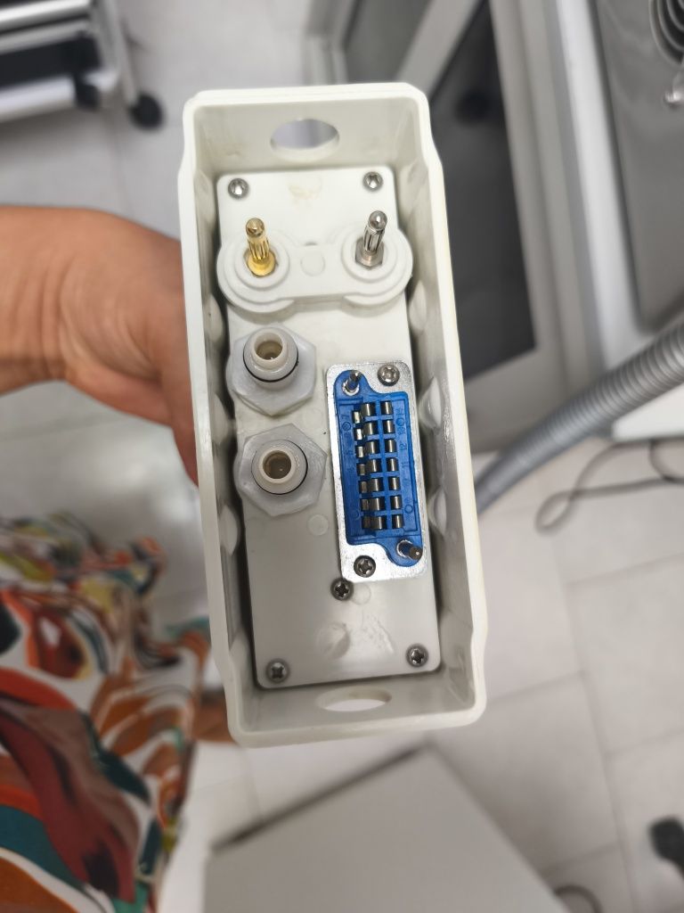 Vendo multifunções ipl, cavitação, RF rosto e corpo e vacuo