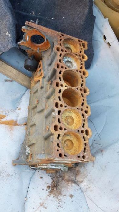 BMW e30 3.0 TDI  blok silnika pod stolik na  CZESCI silnik