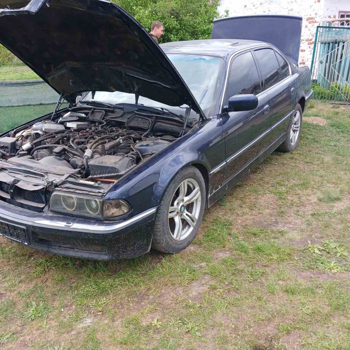 Разбор БМВ е38 740,735,750,740D