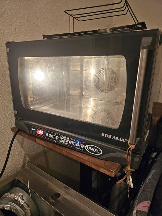 Параконвекционая печь UNOX XFT119