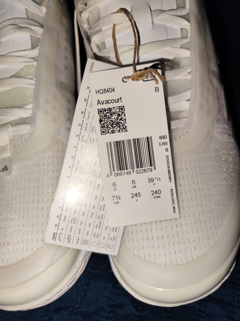 Buty Adidas Avacourt Nowe z metką. Buty do tenisa
Rozmiar 39 1/3
