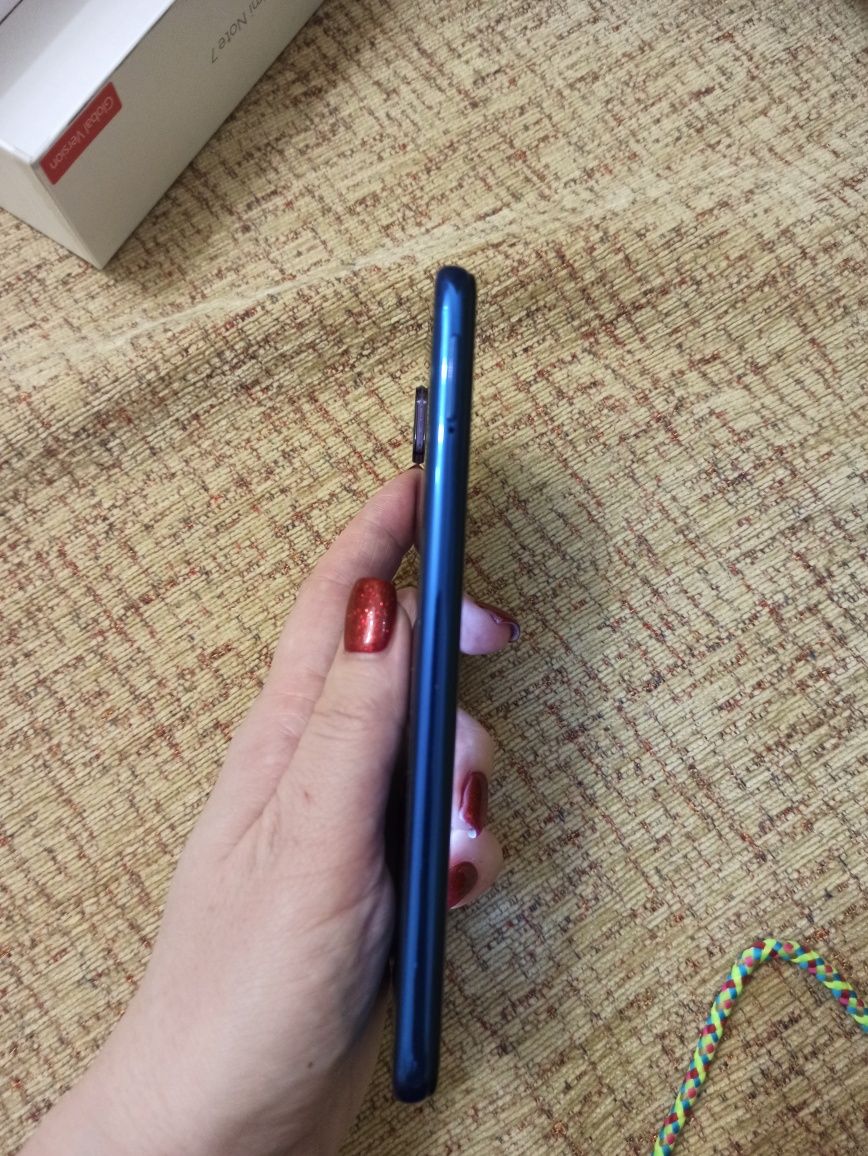 Телефон Redmi Note 7