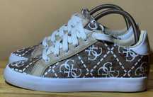 Оригінальні, жіночі кросівки Guess. Розмір 36(23 см)