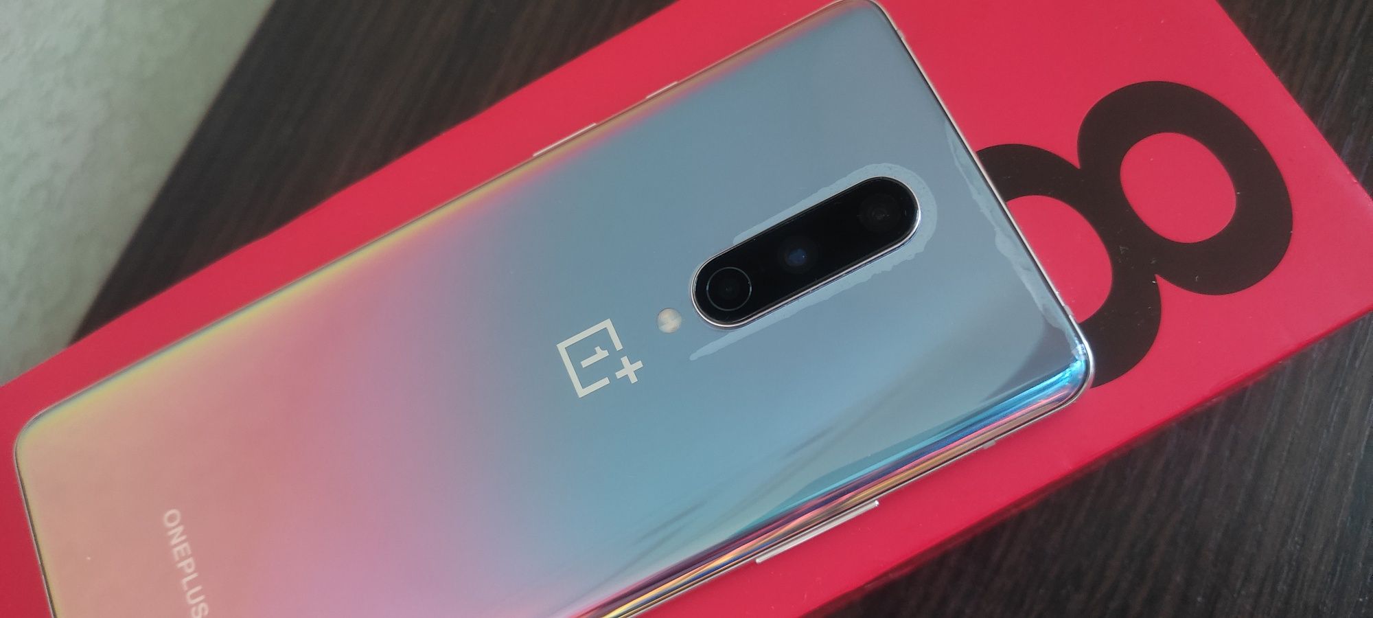 One plus 8 8/128
