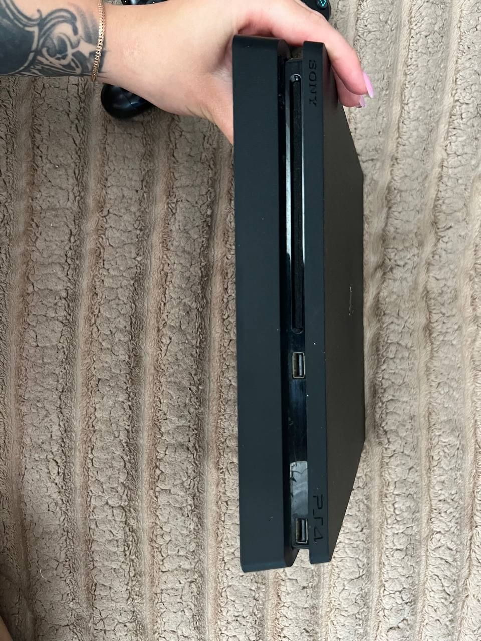 Sony PlayStation 4 SLIM 1 Tb