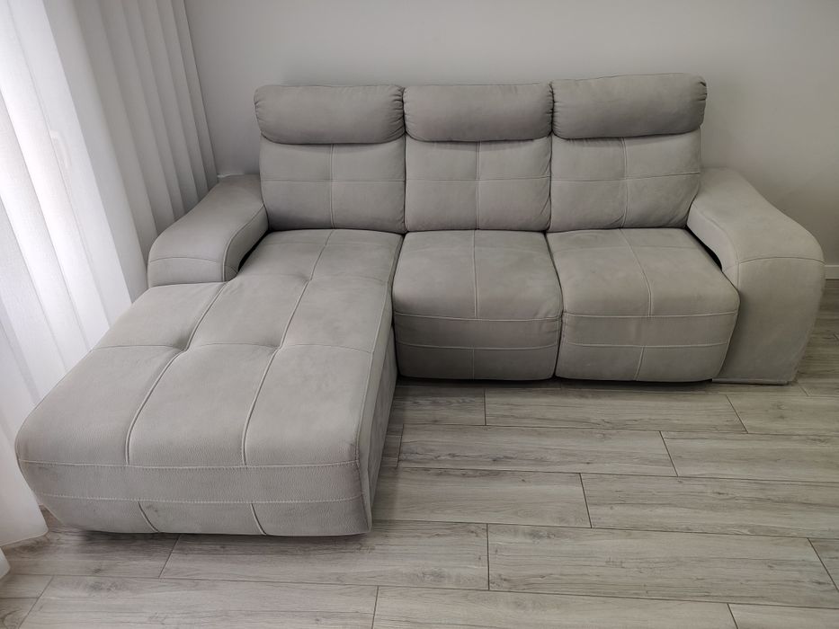 Sofá Chaise Longue com arrumação + 4 Pufes