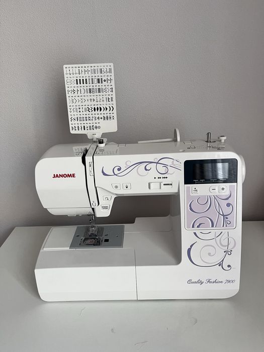 Швейна машинка Janome Quality Fashion 7900 комп'ютерного класу