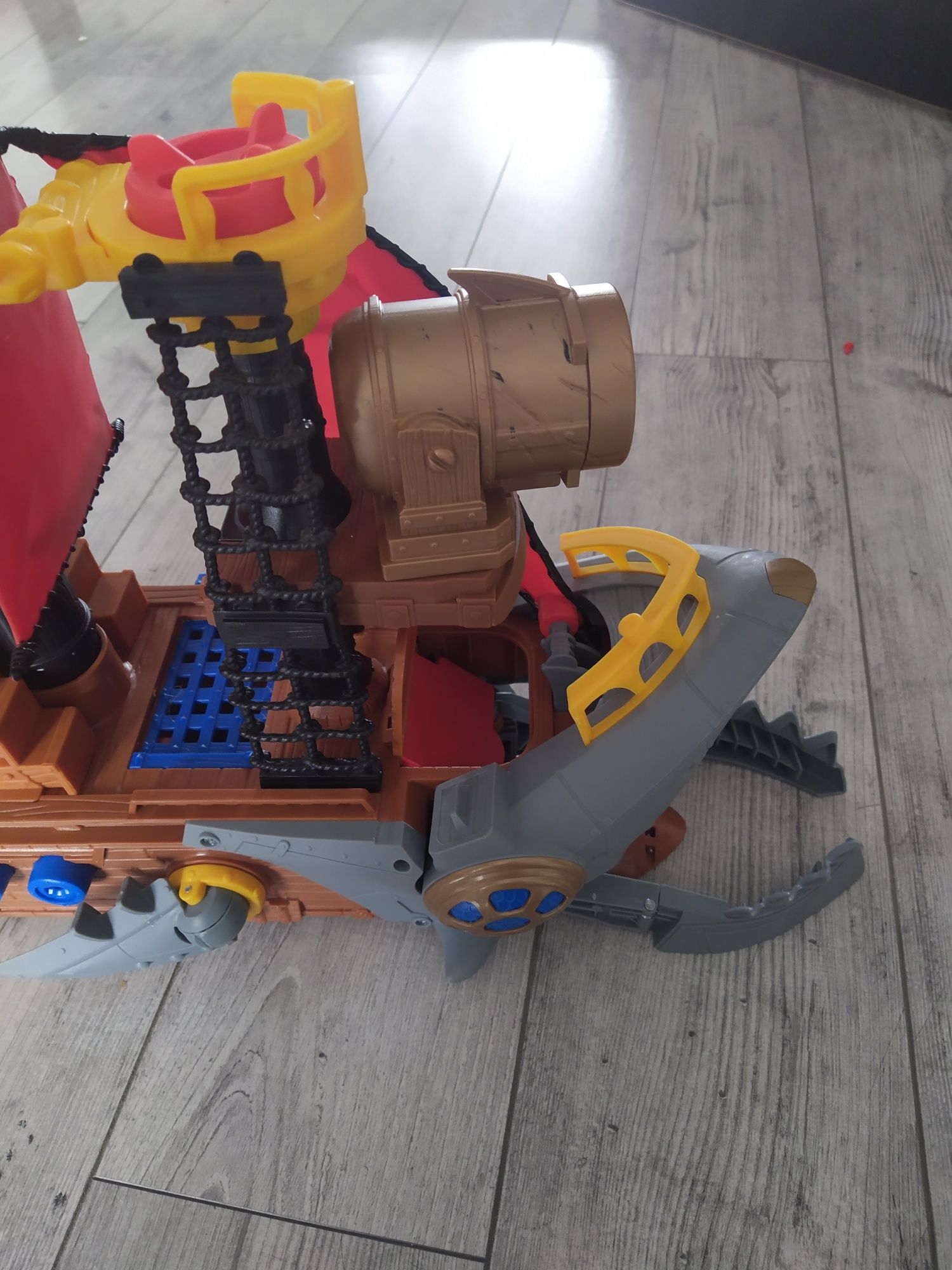 Statek piracki IMAGINEXT Fischer Price
