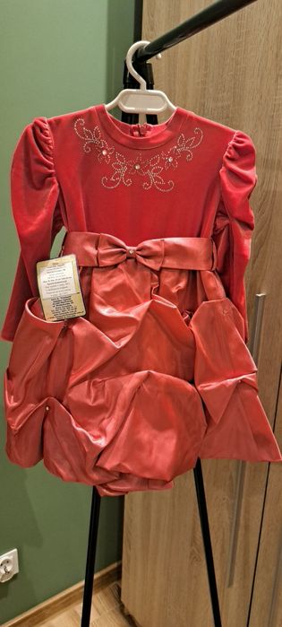 Sukienka różowa r 98