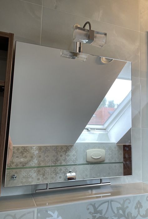 Lustro wysuwane 60x60