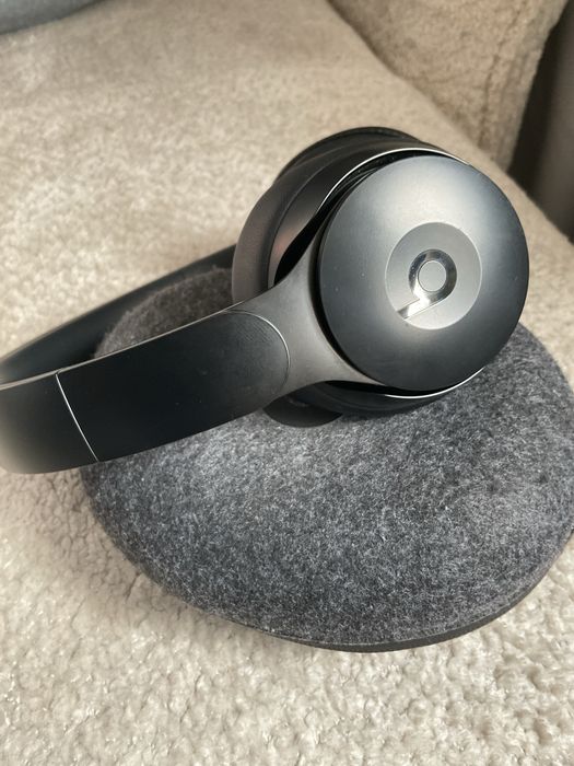 Beats Solo Pro BDB stan Apple Słuchawki oryginalne