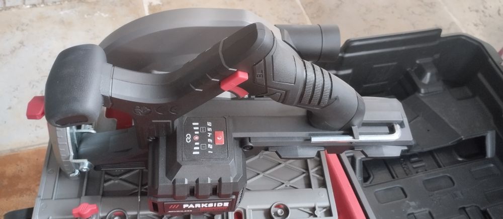 Serra circular performance Parkside a bateria 40V