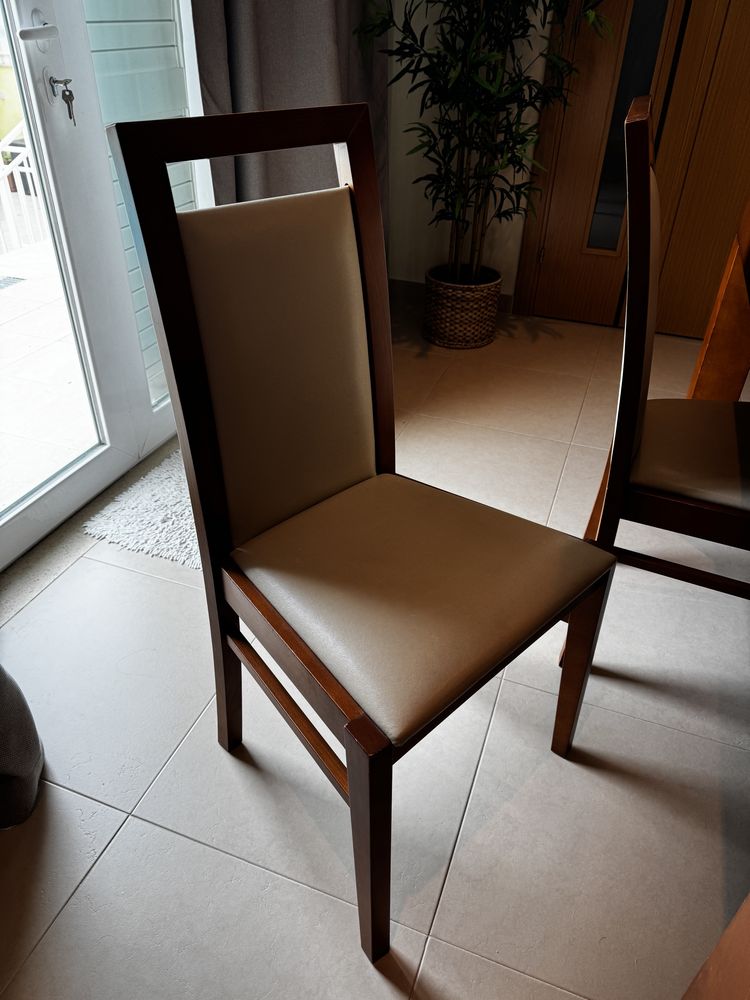 Mesa Antarte 1,5mt extensivel a 2,5mt e 10pax