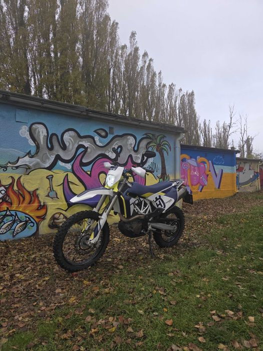 Husqvarna 701 Enduro 2017 KTM 690