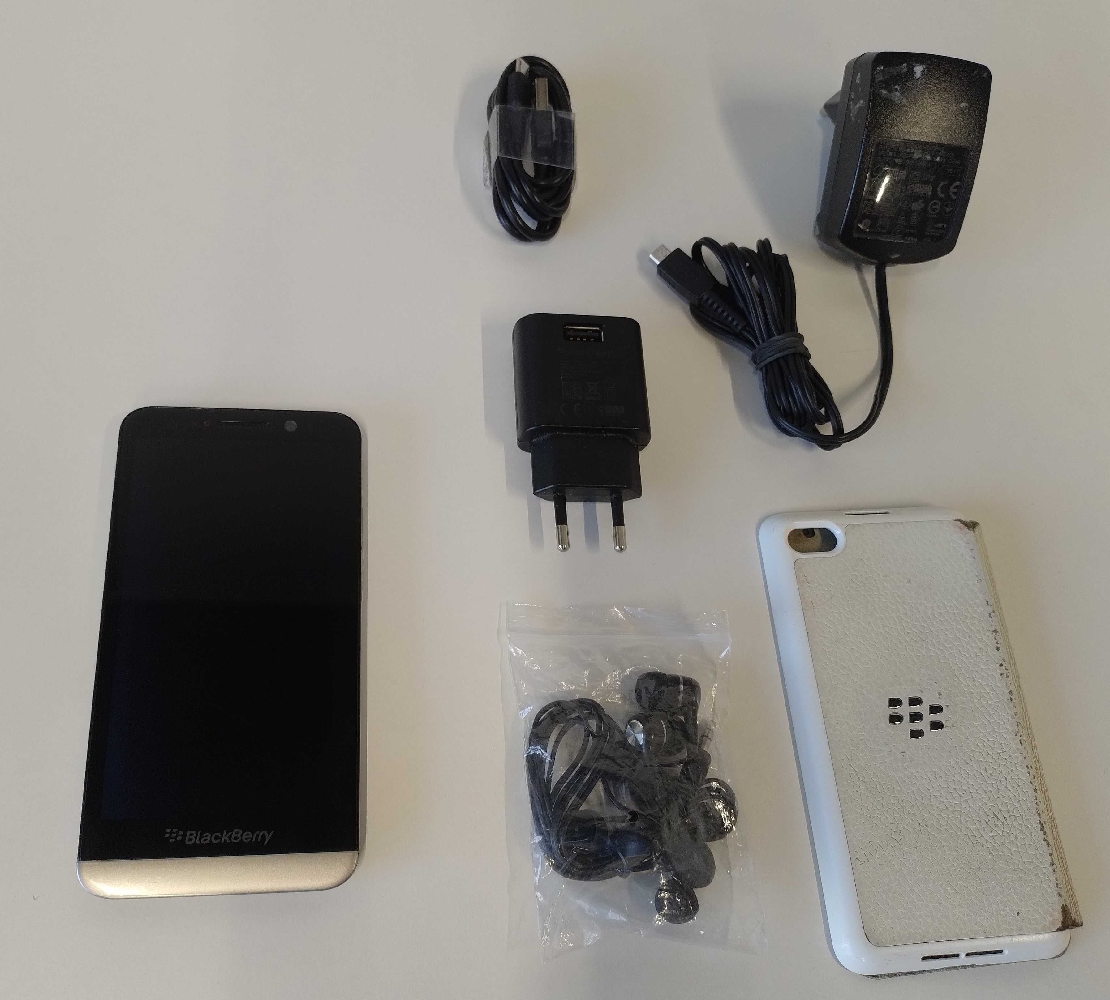 BlackBerry Z30 | Bez simlocka | Czarny | Dodatki