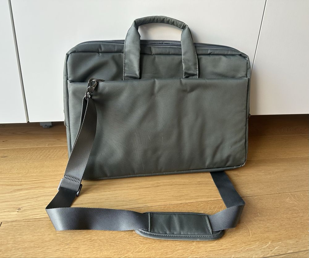 Torba na laptopa Rivacase, torba do pracy, pokrowiec na laptopa