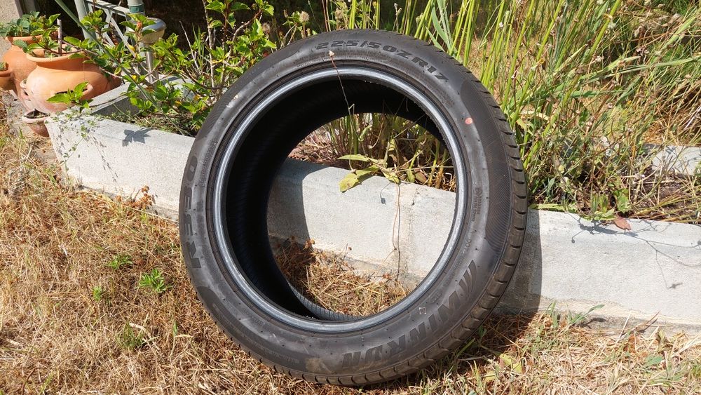 Pneu 225 50 ZR 17 98W XL